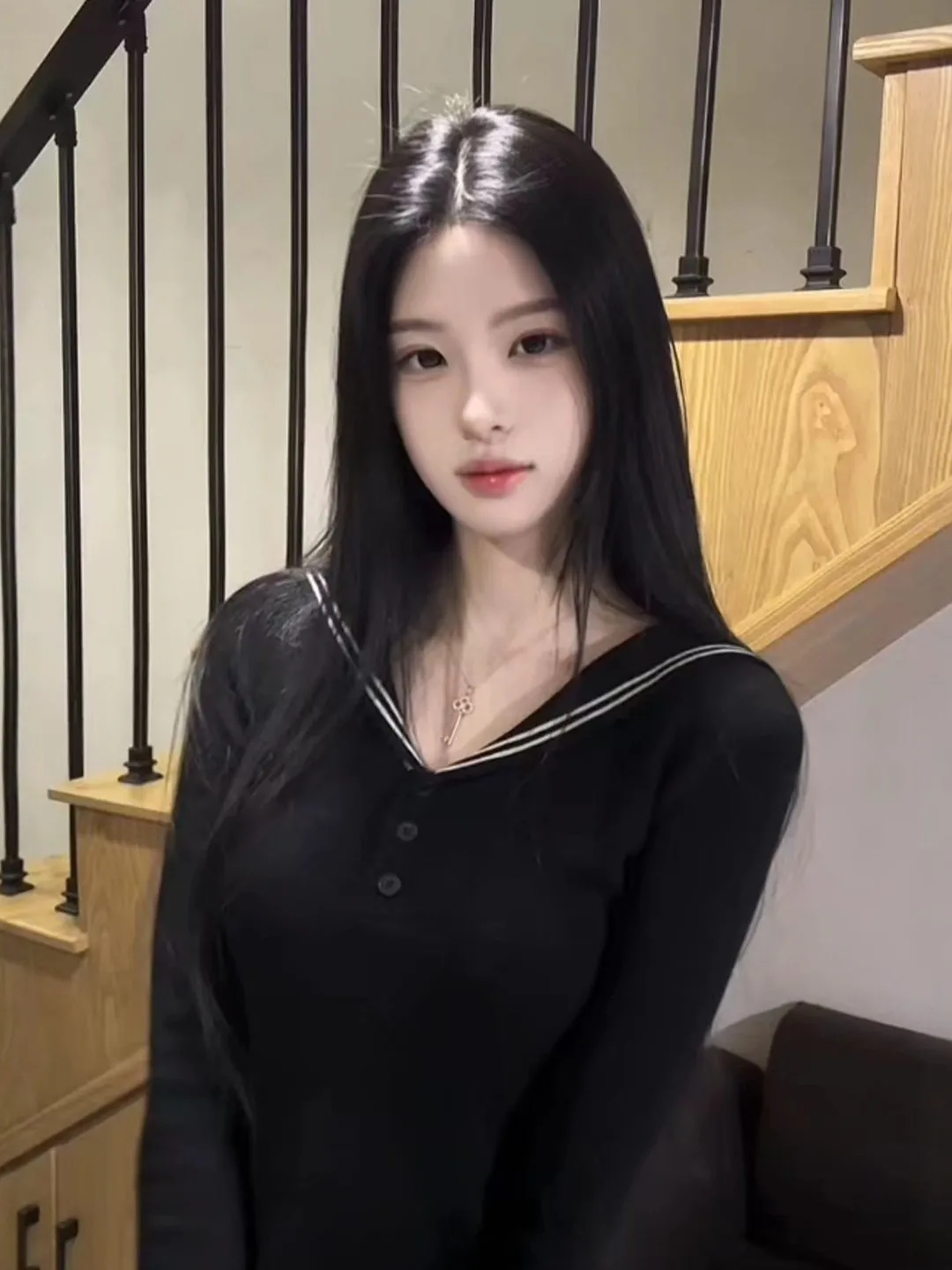 

Slim Fit Naval Collar Knitted Sweater Women's Faion College Sle Spring 2026 Long Sve Button up ort Length Color