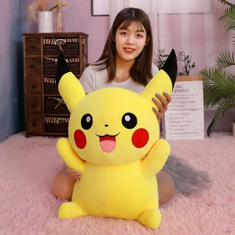 Pokemon Anime figure Pikachu Kawaii Peluche bambola Peluche molto carino Pikachu Peluche decorazione della stanza bambini regali di compleanno di