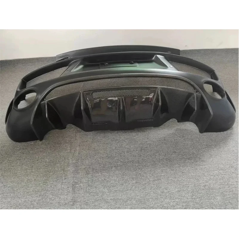 High Quality Premium Car Accsori Glass Fiber Rear Bumper 0- R V Durle