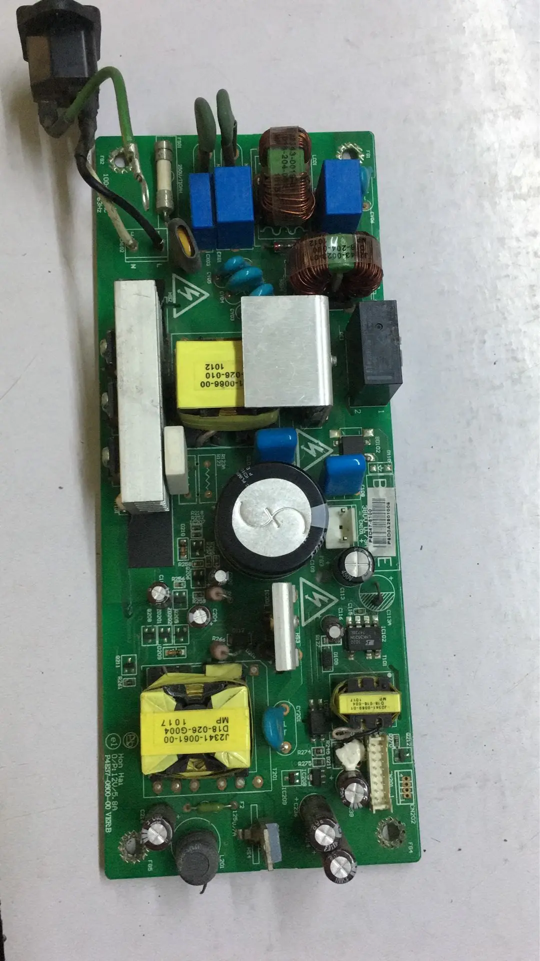 مصدر الطاقة الأصلي لـ benq MS510/MP615P/MP625P/MW512 MX511