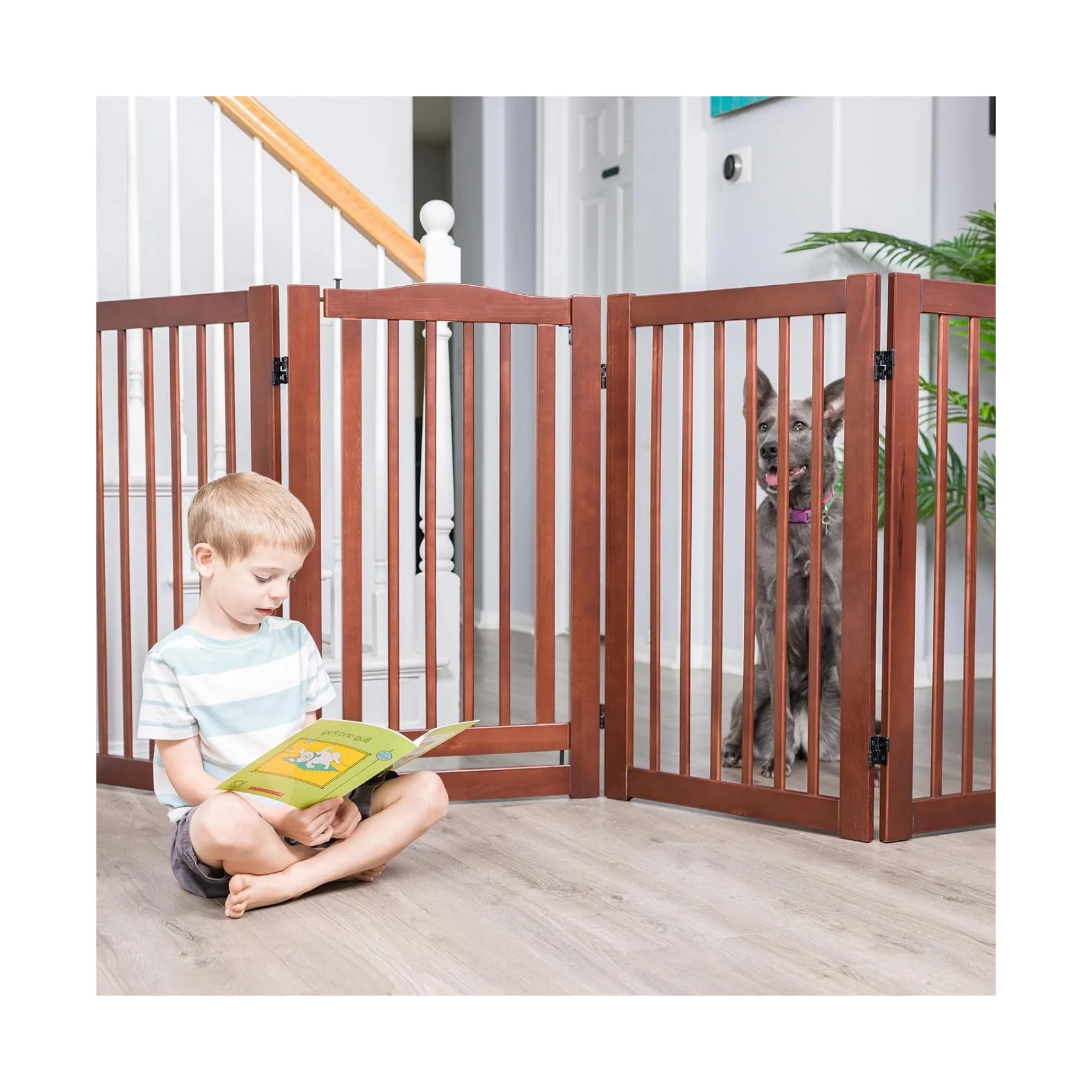 High Quality Free-standing Pet Gate For Dog Wooden House Indoor Barrier Folding Wood Safety Dog Fence For Sale