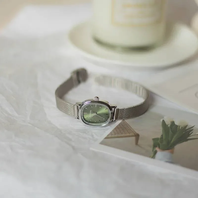 Jam Tangan Kuarsa Dial Oval Sederhana Kualitas Tinggi Jam Tangan Modis Wanita Baja Tahan Karat Jam Tangan Anak Perempuan Mewah
