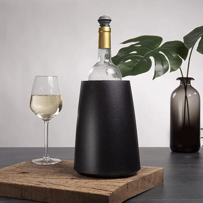 مبرد زجاجة النبيذ الأسود النشط مع غلاف الفريزر، تصميم حديث معزول لسطح الطاولة للمنزل والمناسبات