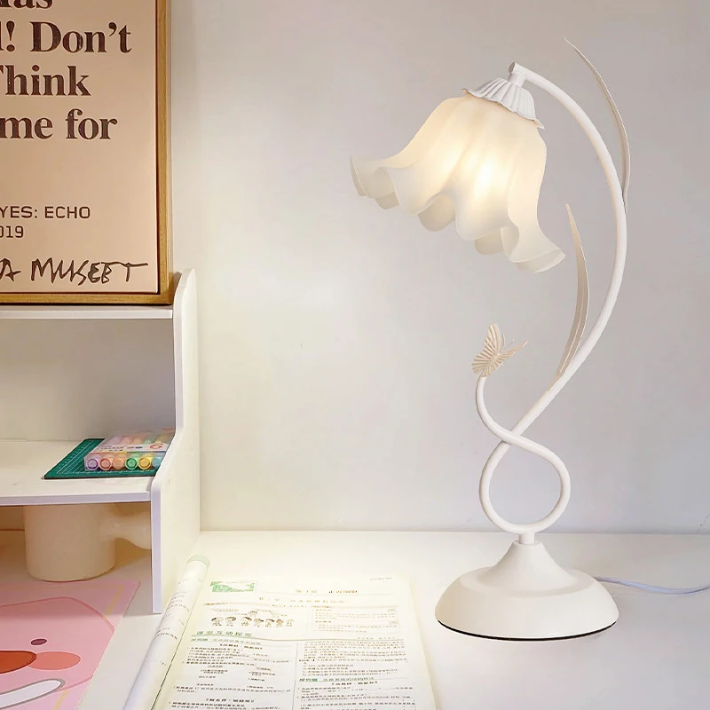 French Bedroom Reading Desk Lamp Network Red Ins Romantic Girl Countryside Flower Lamp home furnishings Room Decoration LEDLight