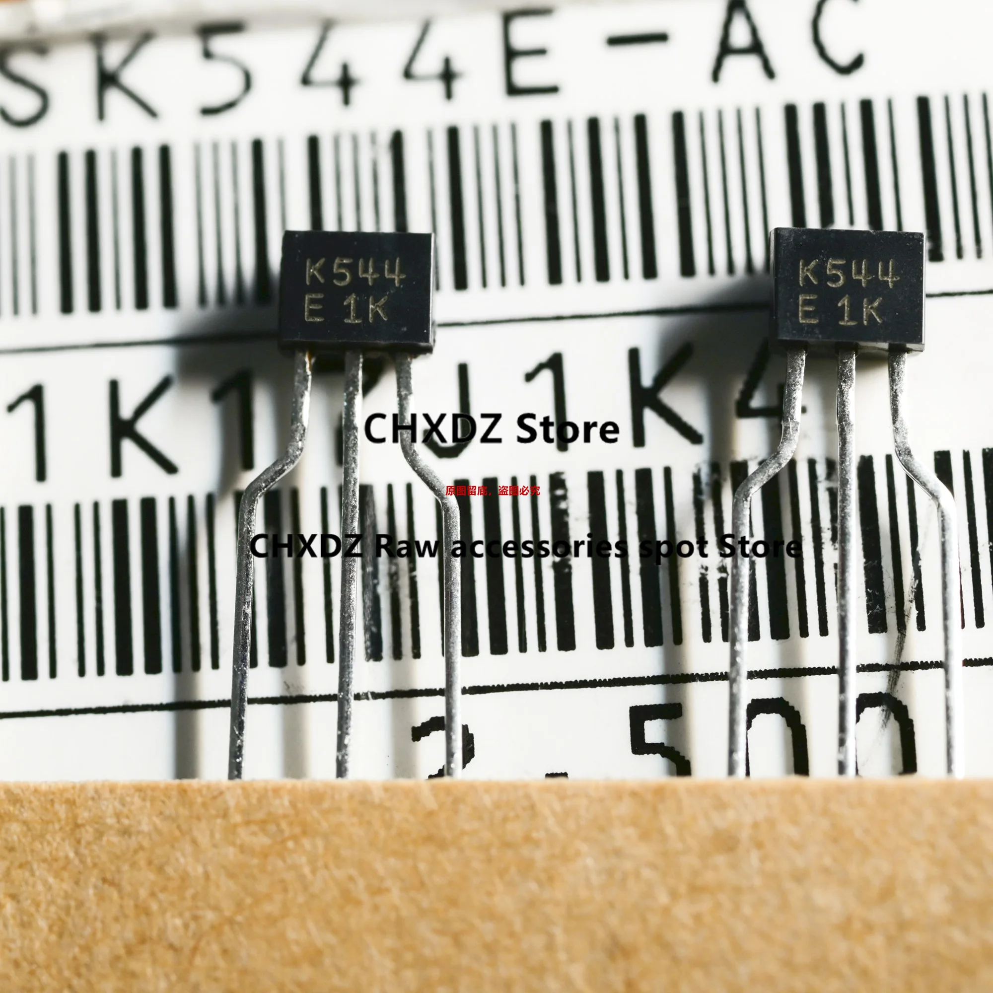 Transistor K544 – Najlepszy wybór dla projektów elektronicznych? Sprawdź nasz szczegółowy test i analiza