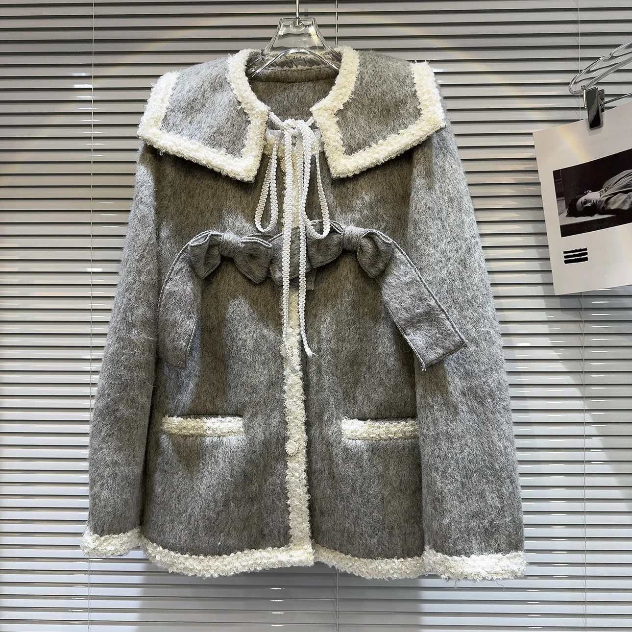 

Winter Nouveau Camere-Winged Knot Decorative Wrap Design Soft Lamb Wool Windproof Women 's Slim Coat for Fall & Chilly Days