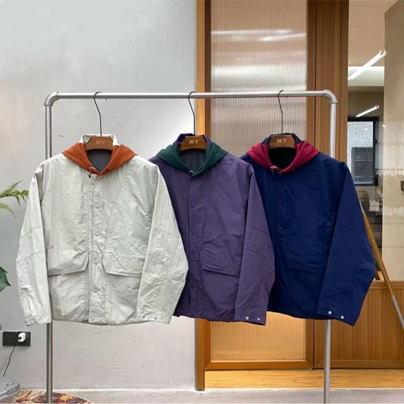 

Retro Patchwork Multi Pocket Workwear Hooded Jacket For Men And Women Outdoor Skateboarding Sports Running Camping Stormsuit