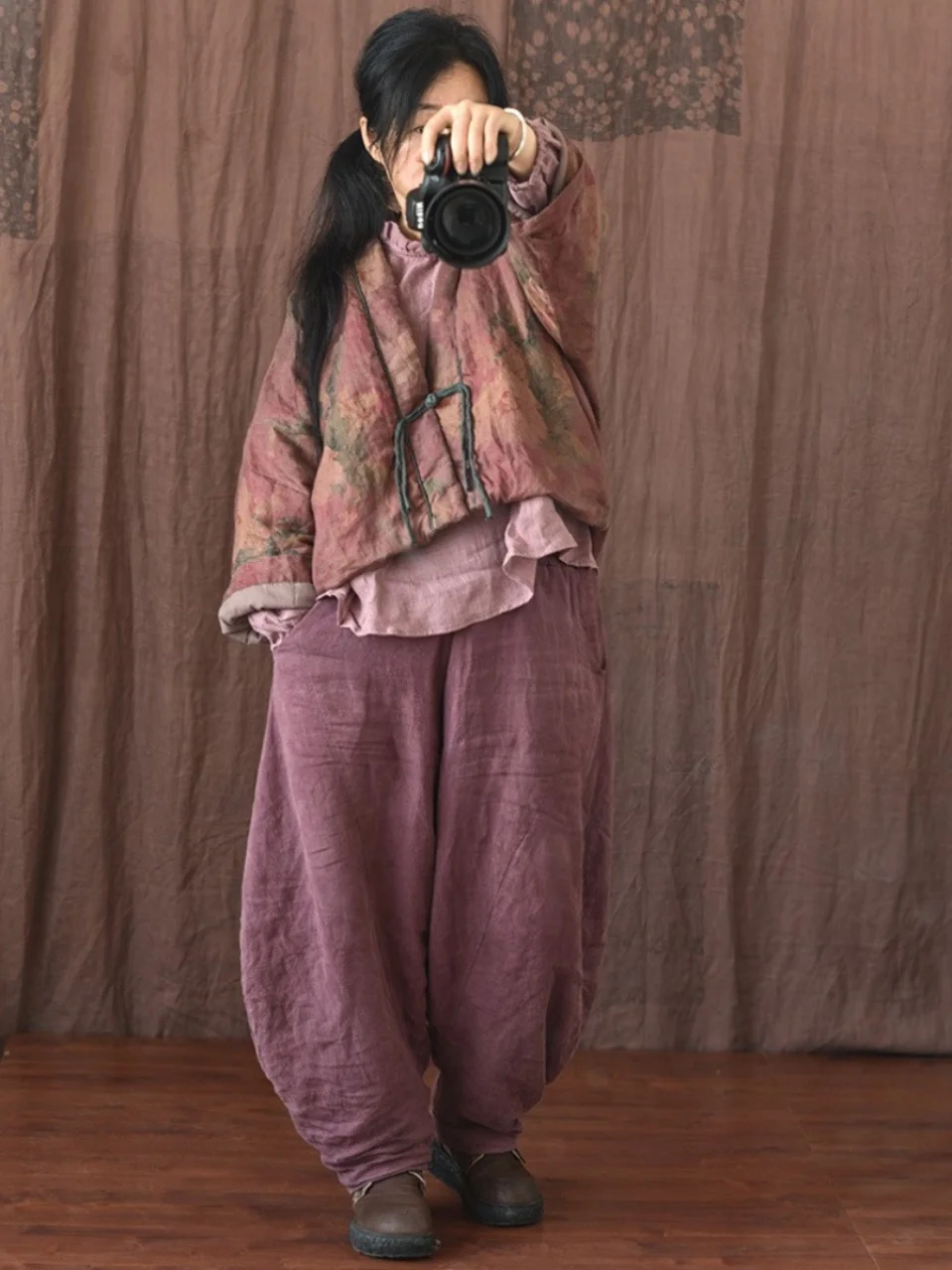 

Оригинальная женская свободная хлопково-льняная куртка Qing Waed с V-образным вырезом, длинными рукавами, в стиле ретро, с художественным принтом, винтажная