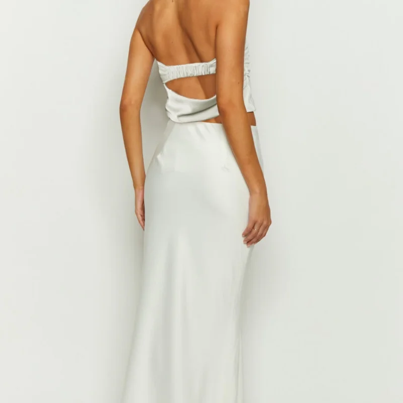 طقم ملابس نسائية صيفية أنيقة بدون حمالات وطبعة زهور صلبة وتنورة طويلة مكونة من قطعتين