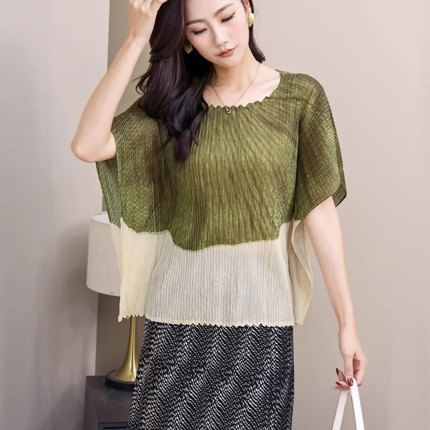 

Miyake Pleated Loose Bat Sleeve Printed T-shirt for Women Fashion Versatile Comfortable Round Neck Casual Short-sleeved Top