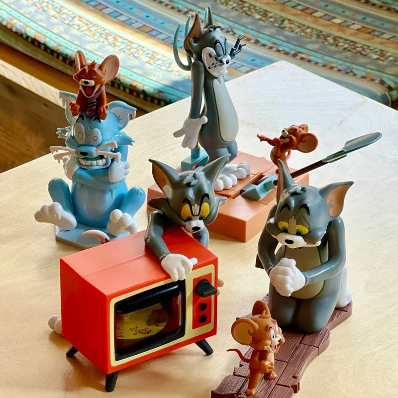 

52toys Tom And Jerry Inseparable Chaos Series Blind Box Wind Up Movable Figure Collectible Trendy Toy Gift For Anime Fans