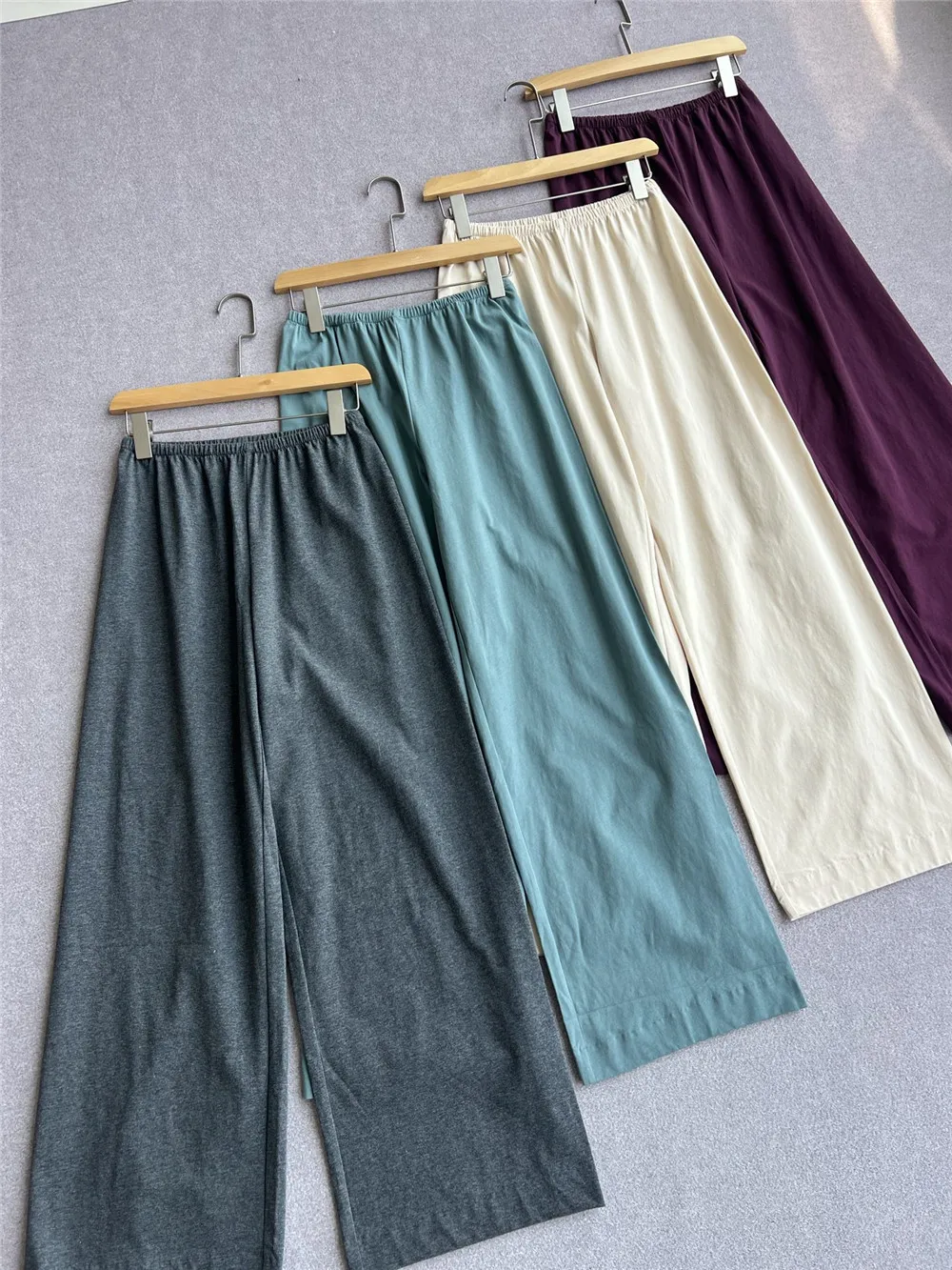 

Women's Cotton Casual Pants Elastic Waist Straight Long Pants