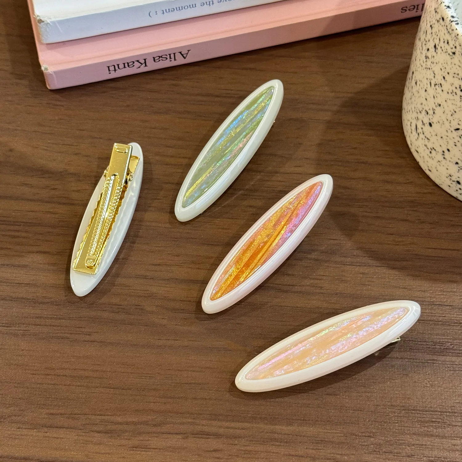 New Design Delicate 5.8cm Dazzling Coloful Side Clip For Sweet Girls Fashion Acetate Duckbill Clip Hair Ponytail Hair Accessorie