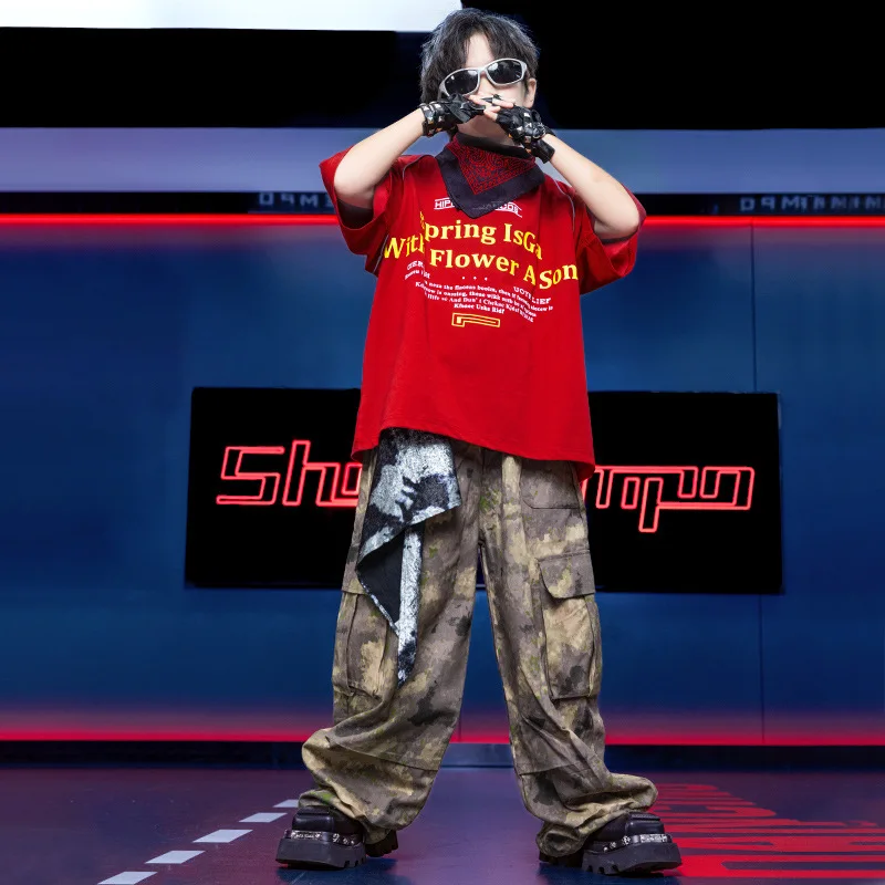 힙합 어린이 댄스 의상 남자아이 멋진 드럼 키트 빨간 티셔츠 카모플라주 바지 재즈 댄스 의상