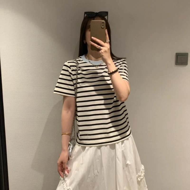 

Fashion Black White Striped Blue T-shirt Summer Round Neck Short Sleeve T-shirt Rice Baijiu Red Korean Simple Leisure T-shirt