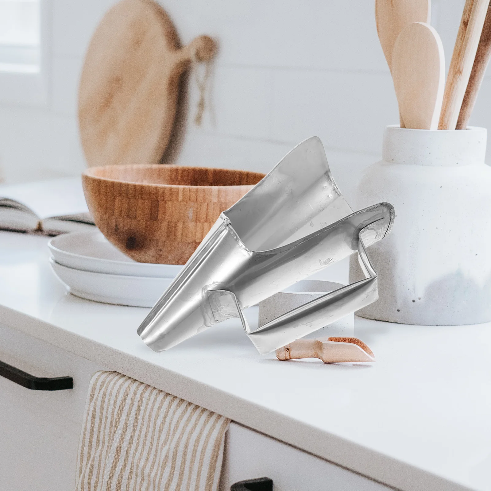 

Wide Mouth Food Packaging Funnel Chicken Claw Scooping Tool Nonslip Handle Easy Clean Material Powder Scoop Jam Funnel