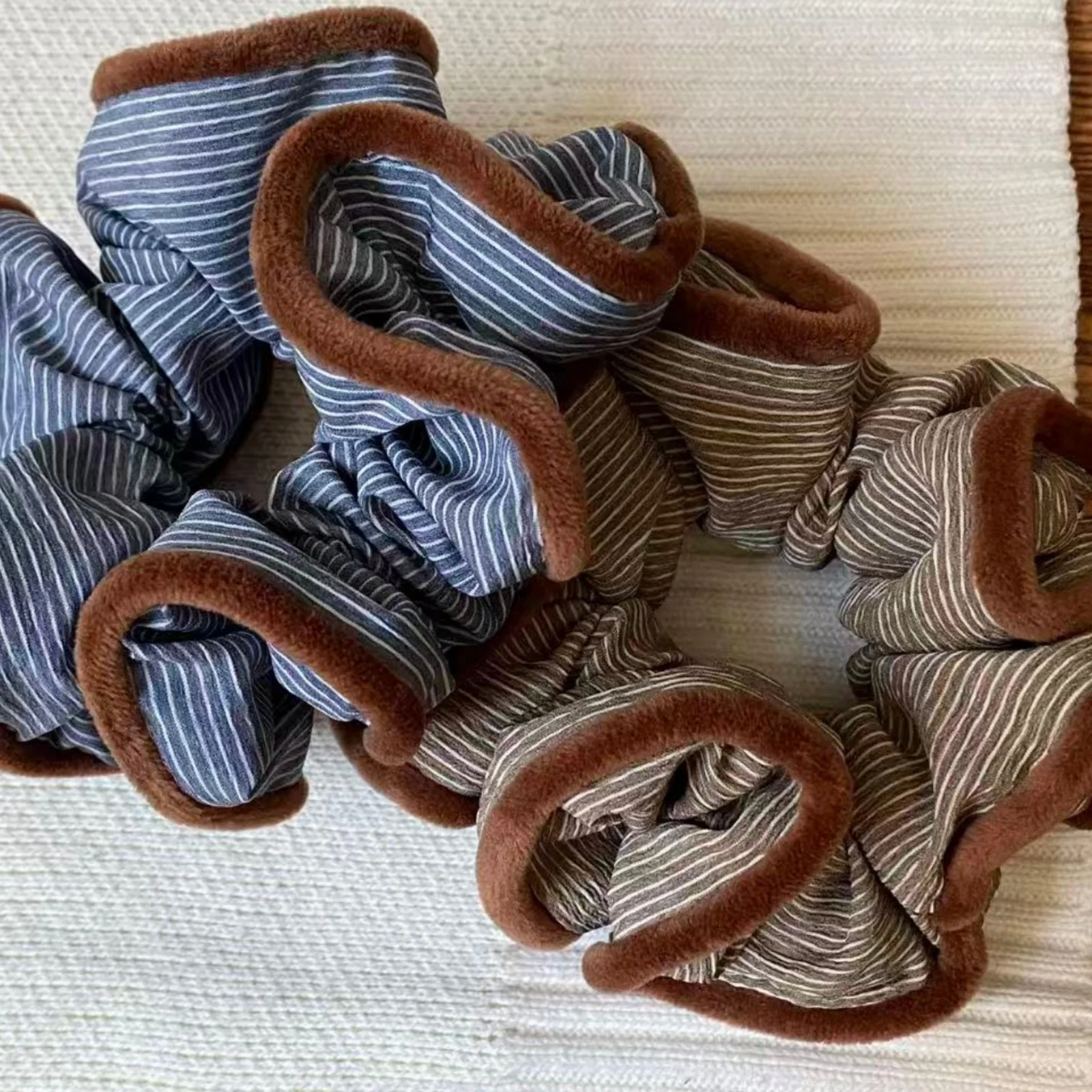 1PC Striped Flannel Scrunchies - Women'S Accessories Flannels ulasan dan harga
