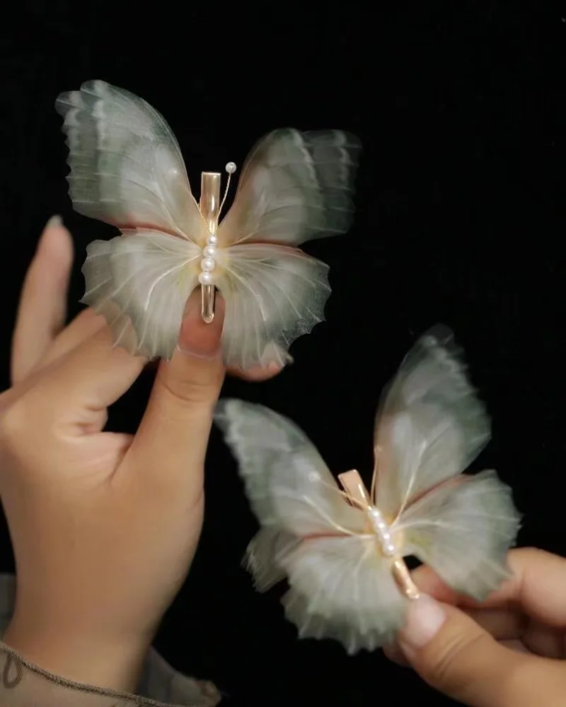 Stunning Elegant Butterfly Hair Clip for Women and Girls Beautiful Barrettes Trendy Fashion Hair Accessories Hairpins for Girls