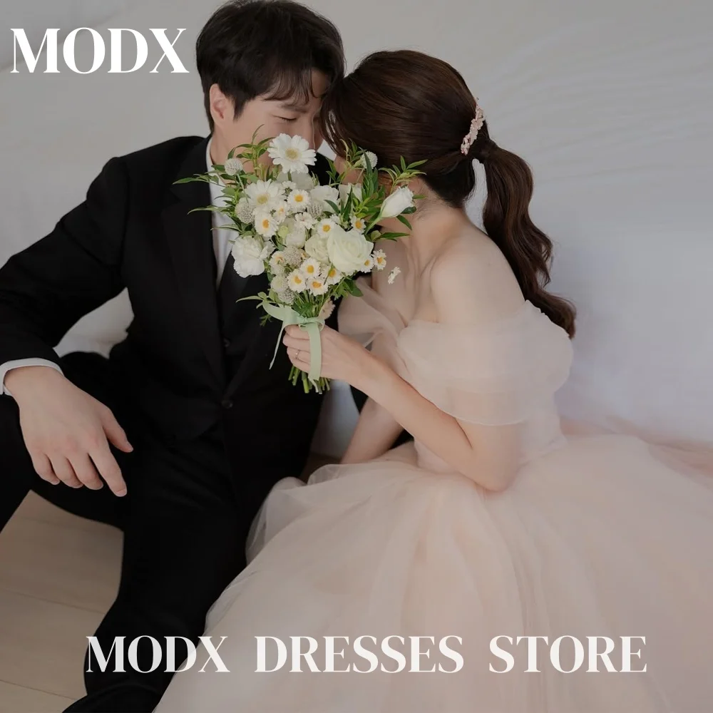 

MODX Elegant Meat Pink Korea Off Shoulder A-line Wedding Dress 웨딩드레스 Korea Photoshoot Floor-Length Customised Evening Gown 2025