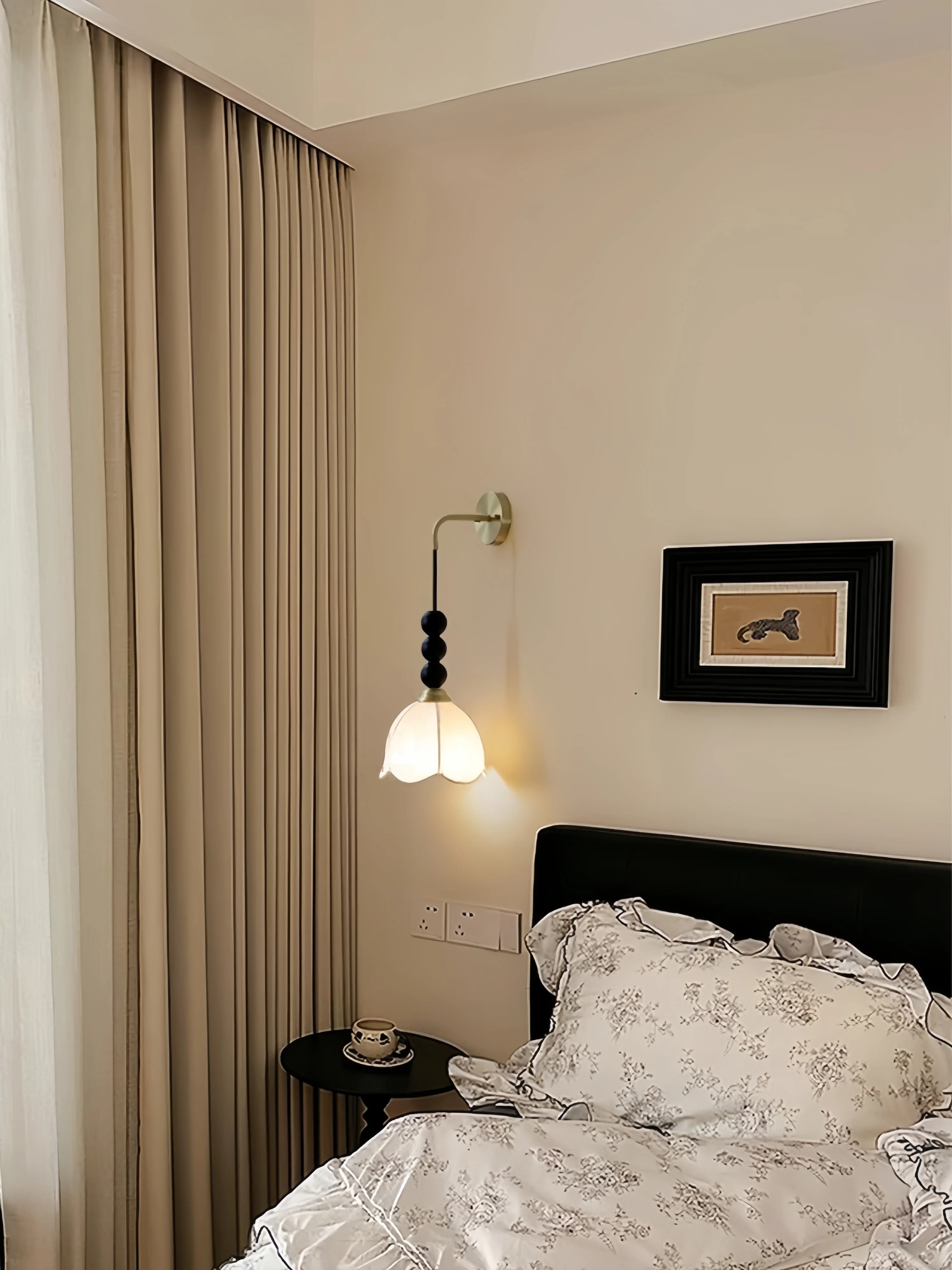 

Flora French retro bedroom bedside chandelier wall lamp medium ancient style wabi sabi living room B & B aisle staircase