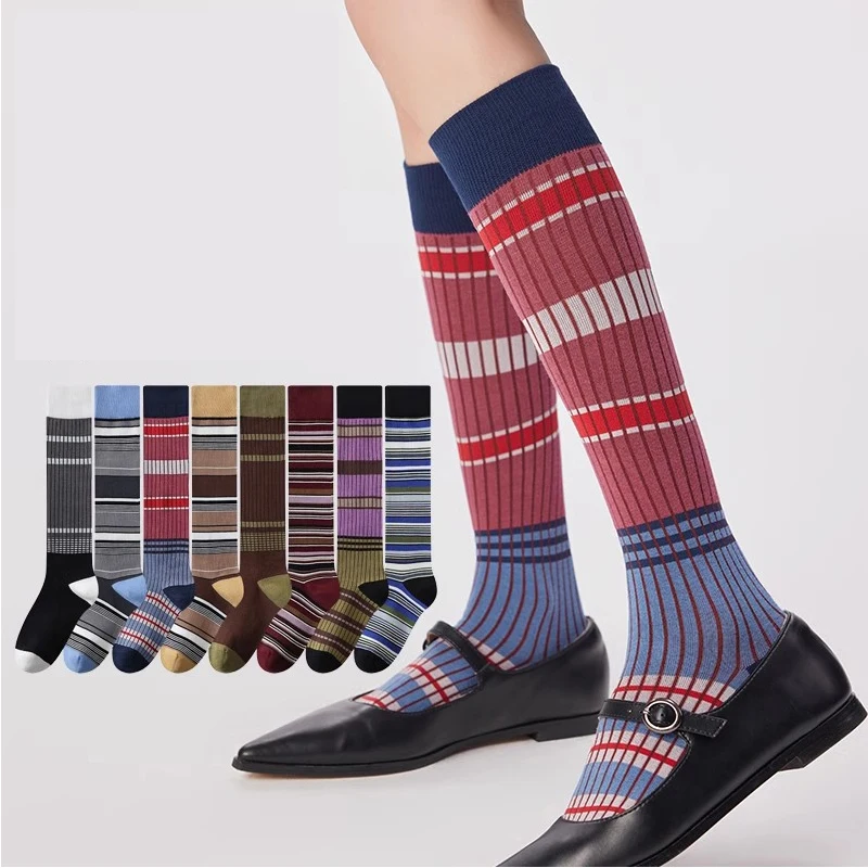 Autumn/Winter Women\'s Knee And Calf Mid Length Socks Retro Colorful Horizontal Stripes Leg College Style Pure Cotton Stockings