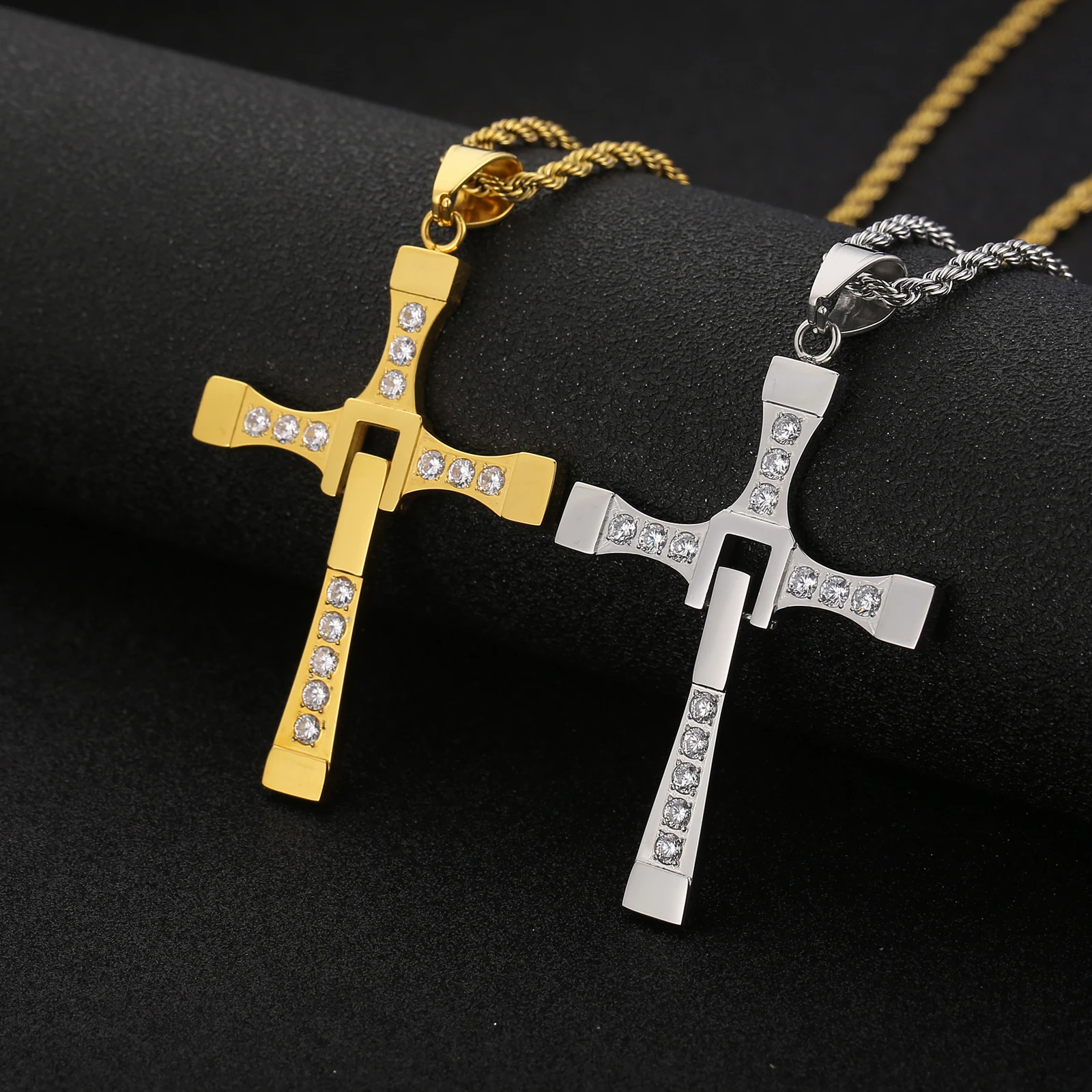 Stainless Steel Cross Men\'s Pendant Necklace Fast And Furious Dominic Toretto Same Paragraph Fashion Rhinestones Jewelry