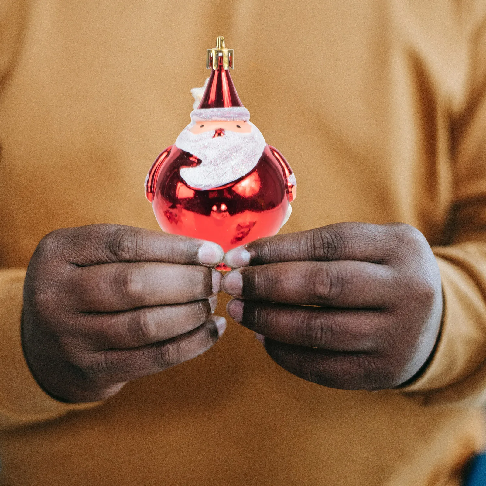 

6Pcs Plastic Christmas Tree Hanging Decorations Cartoon Xmas Red Pendants Small Lightweight Ornaments Ideal for Christmas Xmas