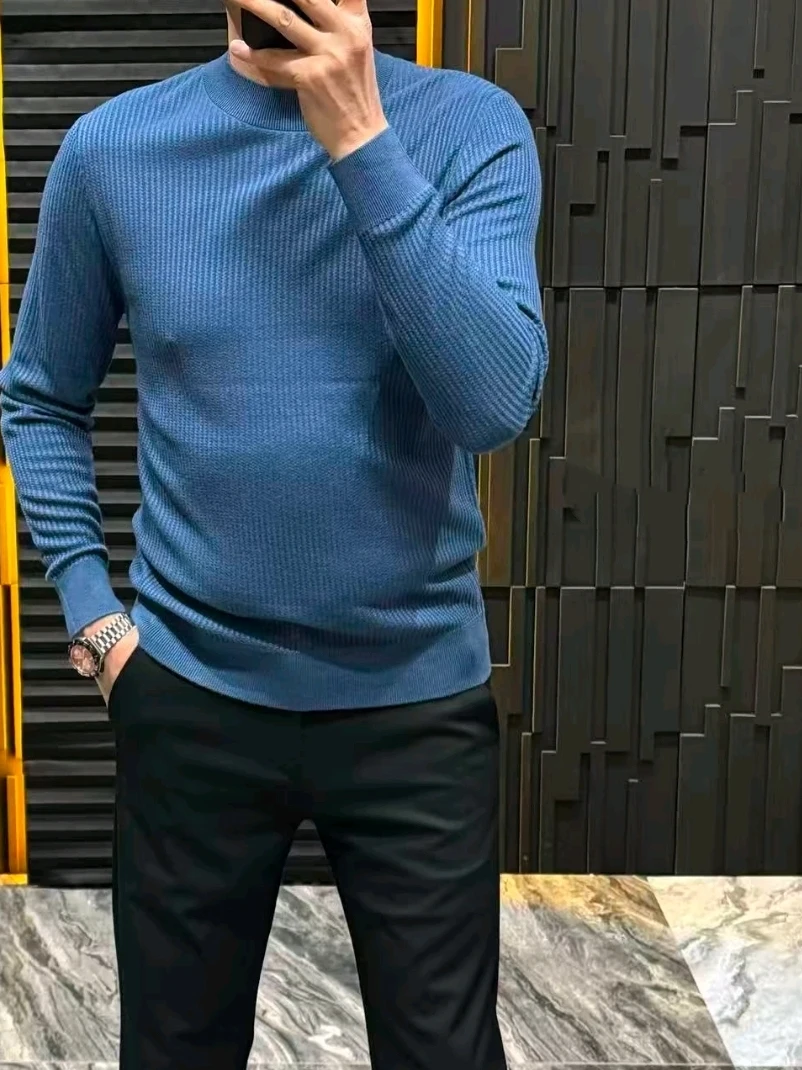 

Модный повседневный мужской вязаный свитер высокого качества, универсальный, осенне-зимний, новинка, удобный крой, круглый вырез...