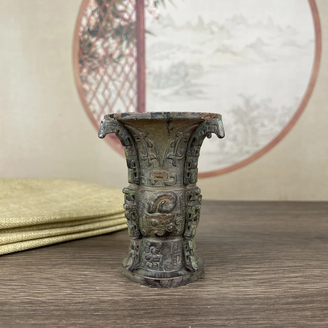 Chinese cultural relic collection four-legged animal tripod antique decoration three-legged tripod incense burner retro decorati