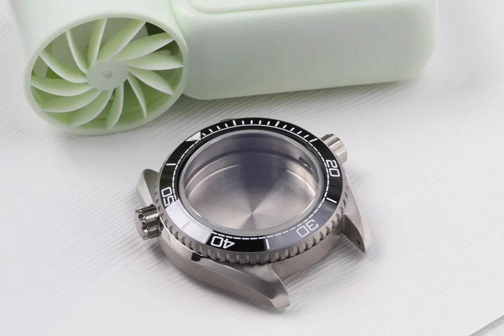 Titanium 3-Uhr-Uhrengehäuse mit Armband passend für SEIKO Mod C3 Super Luminous Saphirglas Taucheruhr für NH35A/36A Uhrwerk Ersatzteile – Detail 5
