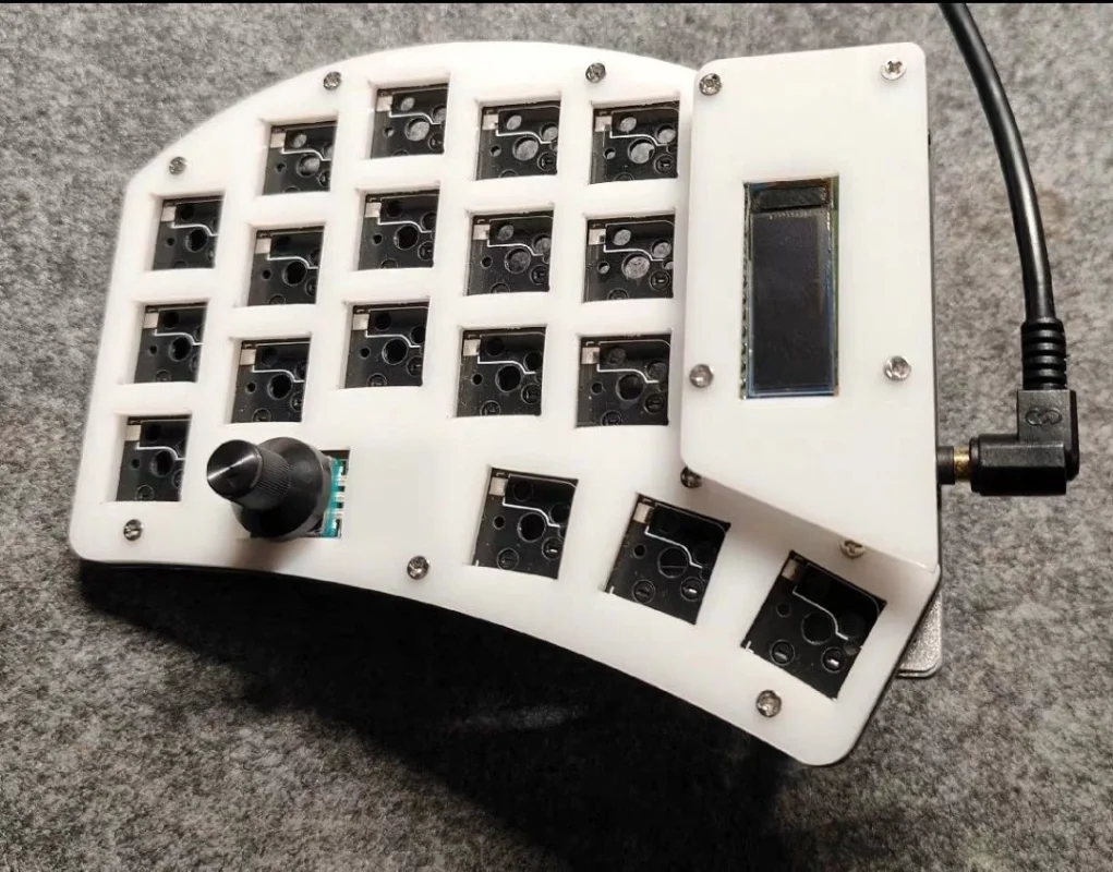 Teclado mecánico Little Red Dot, teclado dividido con cable personalizado RGB, intercambiable en caliente, teclados ergonómicos para juegos VAIL con pantalla Led