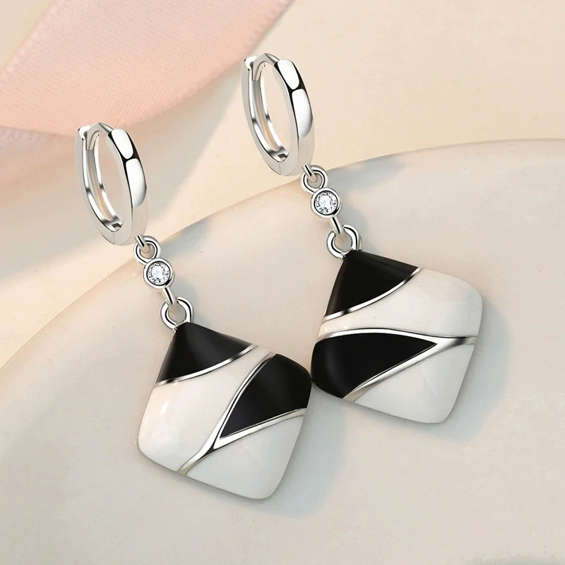 

New Charm Black and White Geometry Square Earrings Light Luxury and High-end feel 925 Silver Ear Buckle For Women KOFSAC