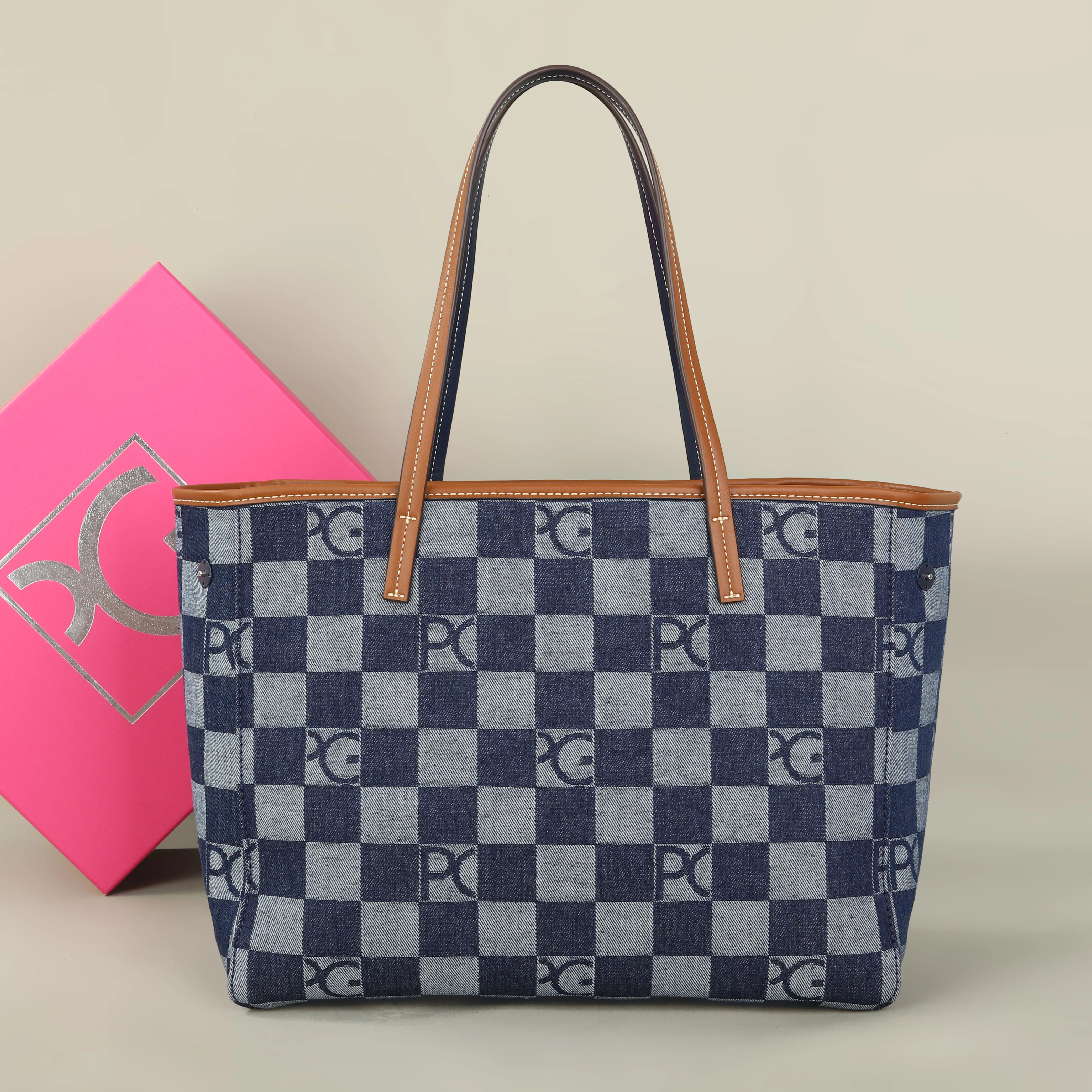 PG Lateinamerikanischer Europäischer Stil Damenhandtasche für den Alltag mit Multi-Cowboy-Splicing-Design, Modische Funktionale Große Kapazität Tragetasche – Detail 10