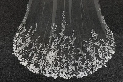 Elegante Spitze de mariée Weiß Elfenbein Lange Brautschleier Hochzeitsschleier Spitzenapplikationen Weiches Netz Kathedralschleier velos de novia voile