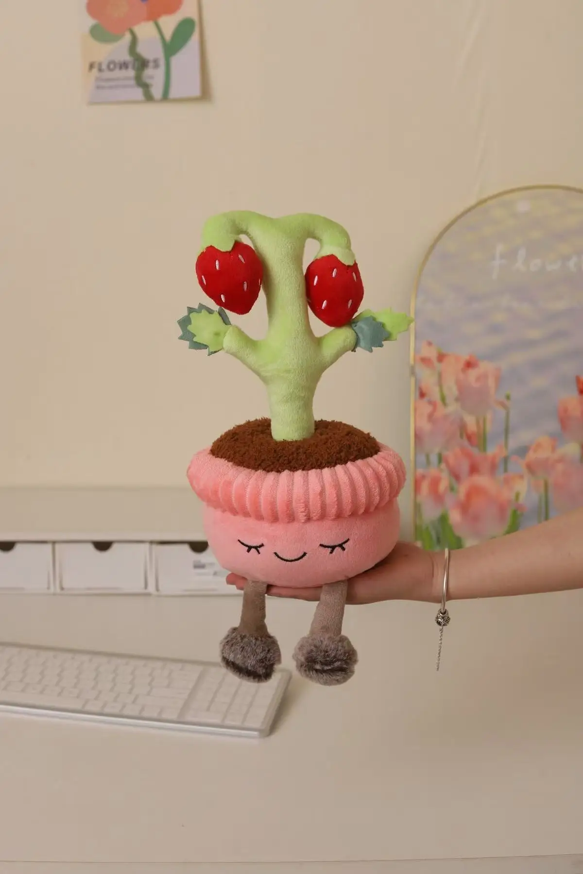 Jellycat's new strawberry potted stuffed plush toy figurine, cartoon anime cute, Thanksgiving gift for friends, fun doll