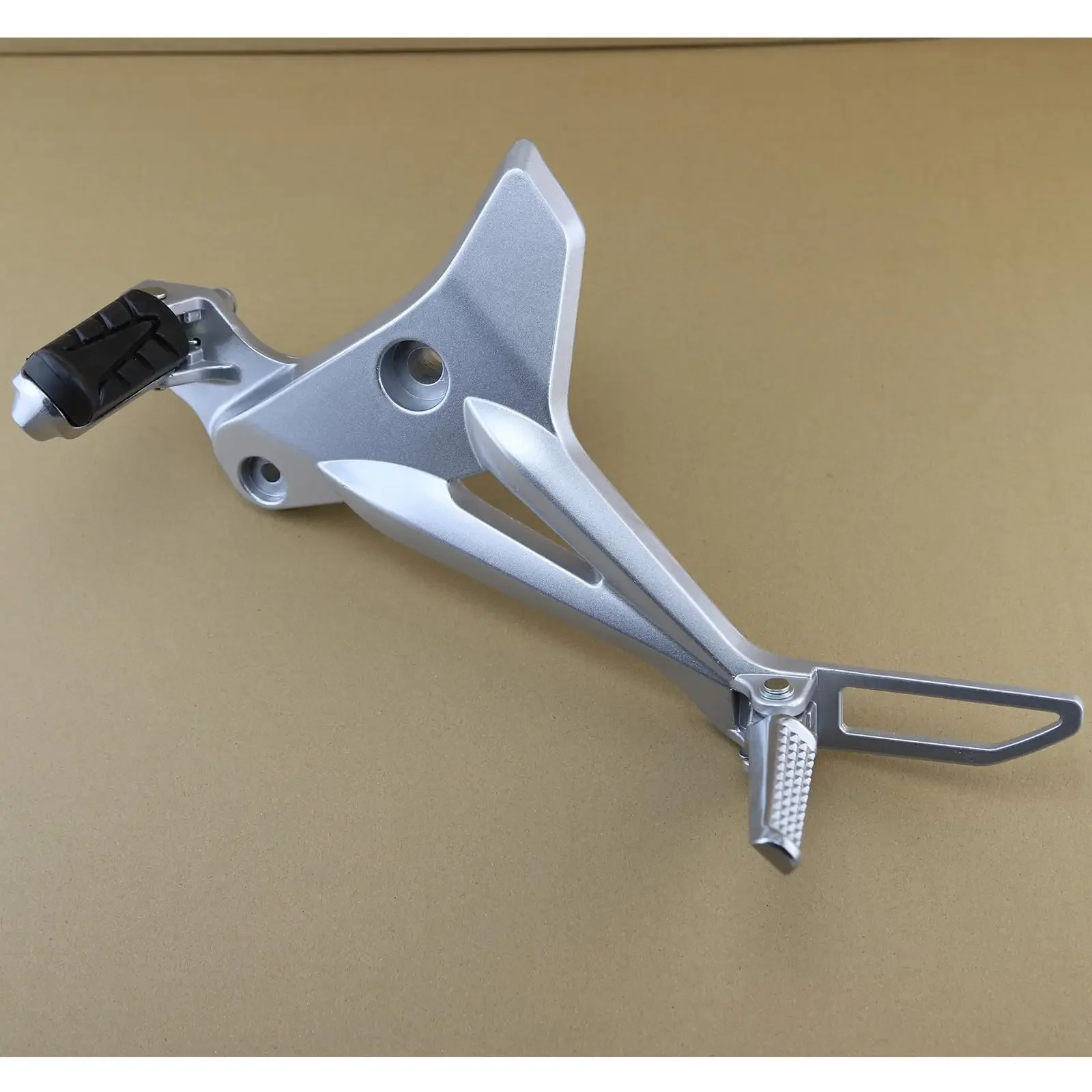 

Right and Left Side Footpegs Pedal Footrest Set Kit Fit for 2013-2016 Honda Grom Msx125 SF High strength alloy Fine polishing