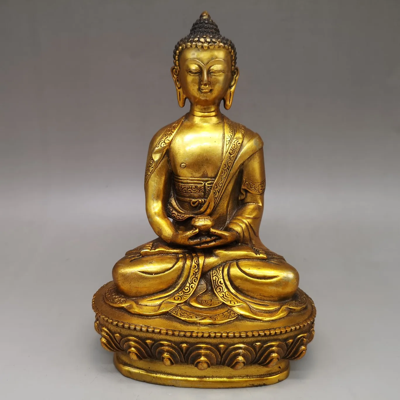 China creative copper gold Buddha home guard living room decoration