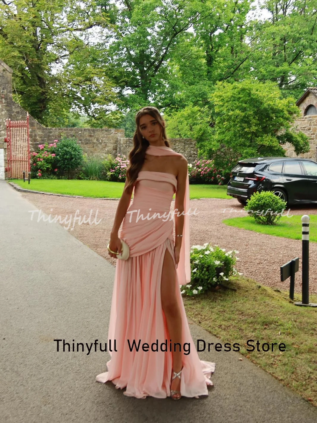 Thinyfull シフォン A ラインウエディングドレス ノースリーブ ストラップレス プリーツ イブニングドレス ホリデースタイル ガウン ローブ・ド・ソワレ カスタマイズ