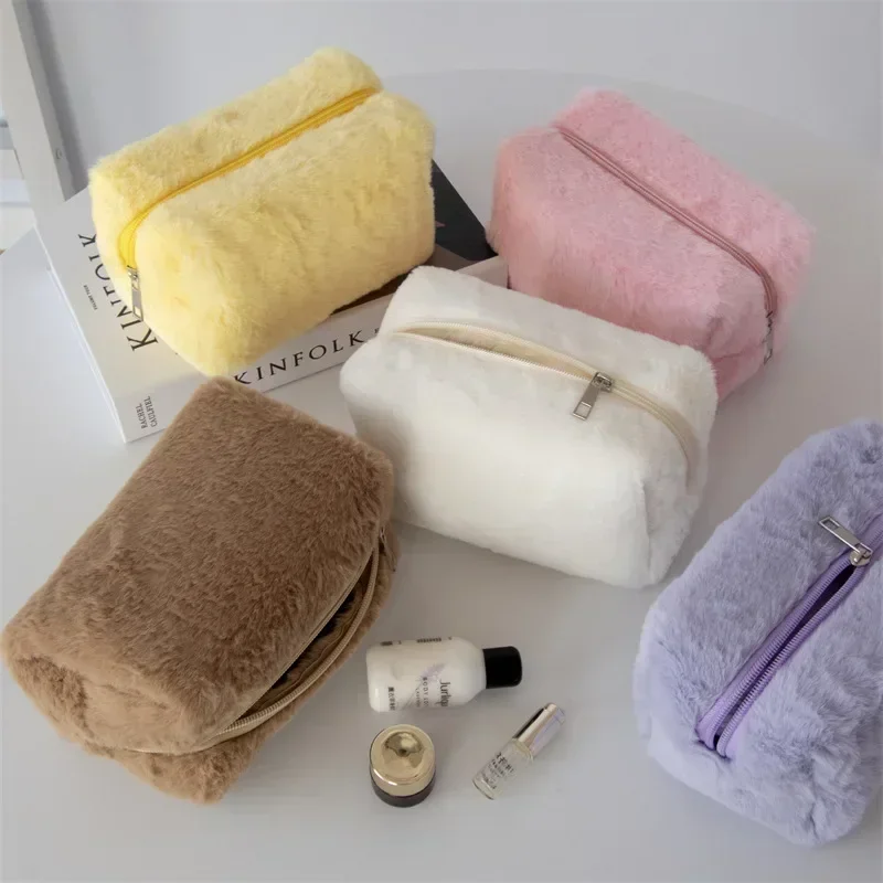 1 Pc Girl Soft Travel Cosmetic Bag Organizer Case Cute Lady Make Up Case Necessaries Solid Color Plush Makeup Bag for Women