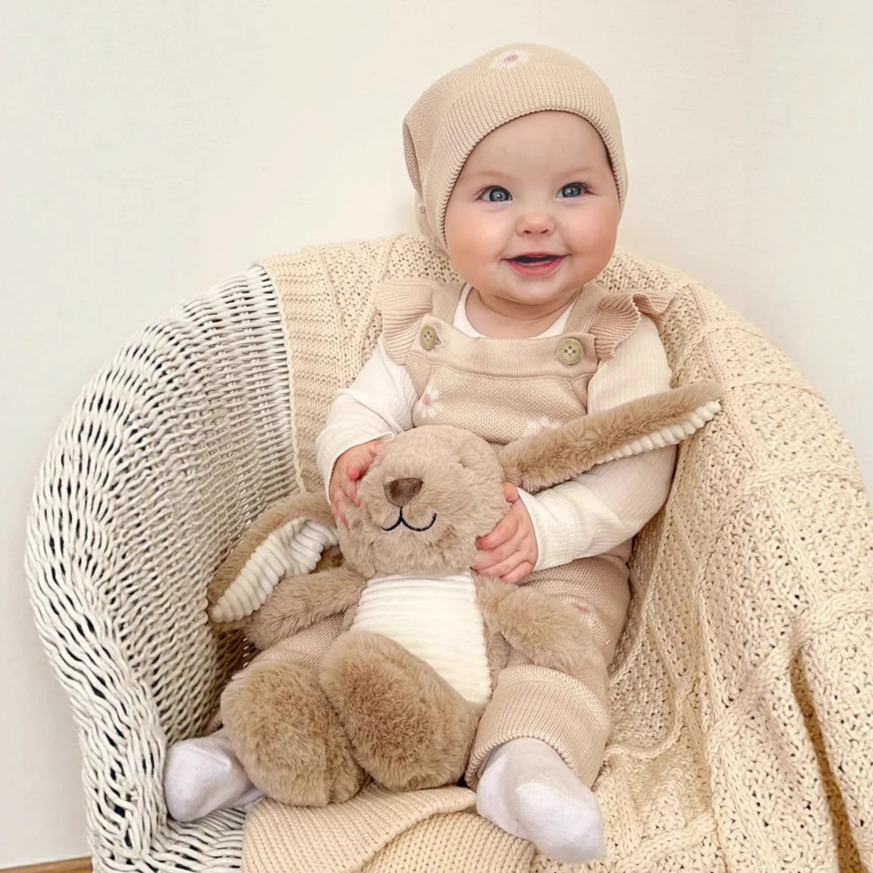 2026 Spring New Baby Sleeveless Knit Strap Bodysuit + Hat Infant Girl Flower Sweater Jumpsuit Fashion Toddler Knitted Clothes