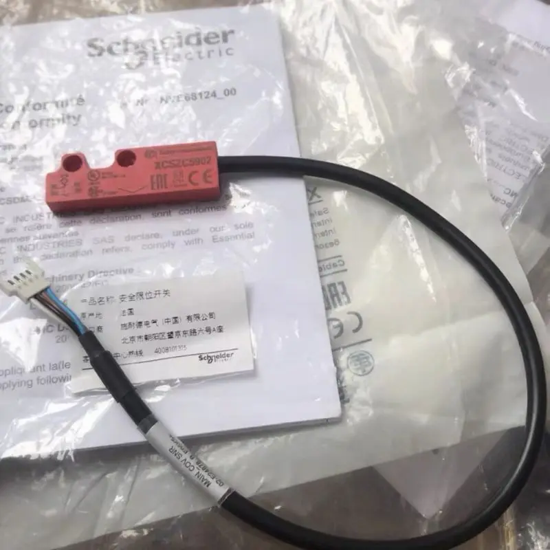 New XCSZC5902. XCSZC1. Safety door switch Fast shipping