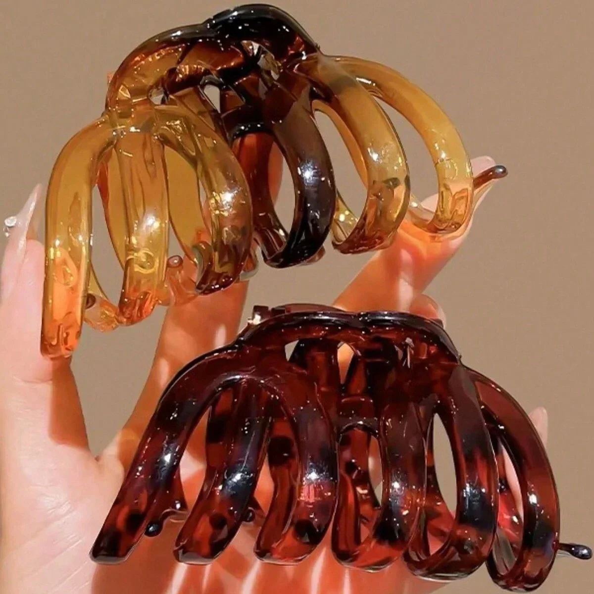 

Large Pumpkin Hair Claw For Thick Hair High-End Bun Clip Fall Winter Hair Accessory For Women