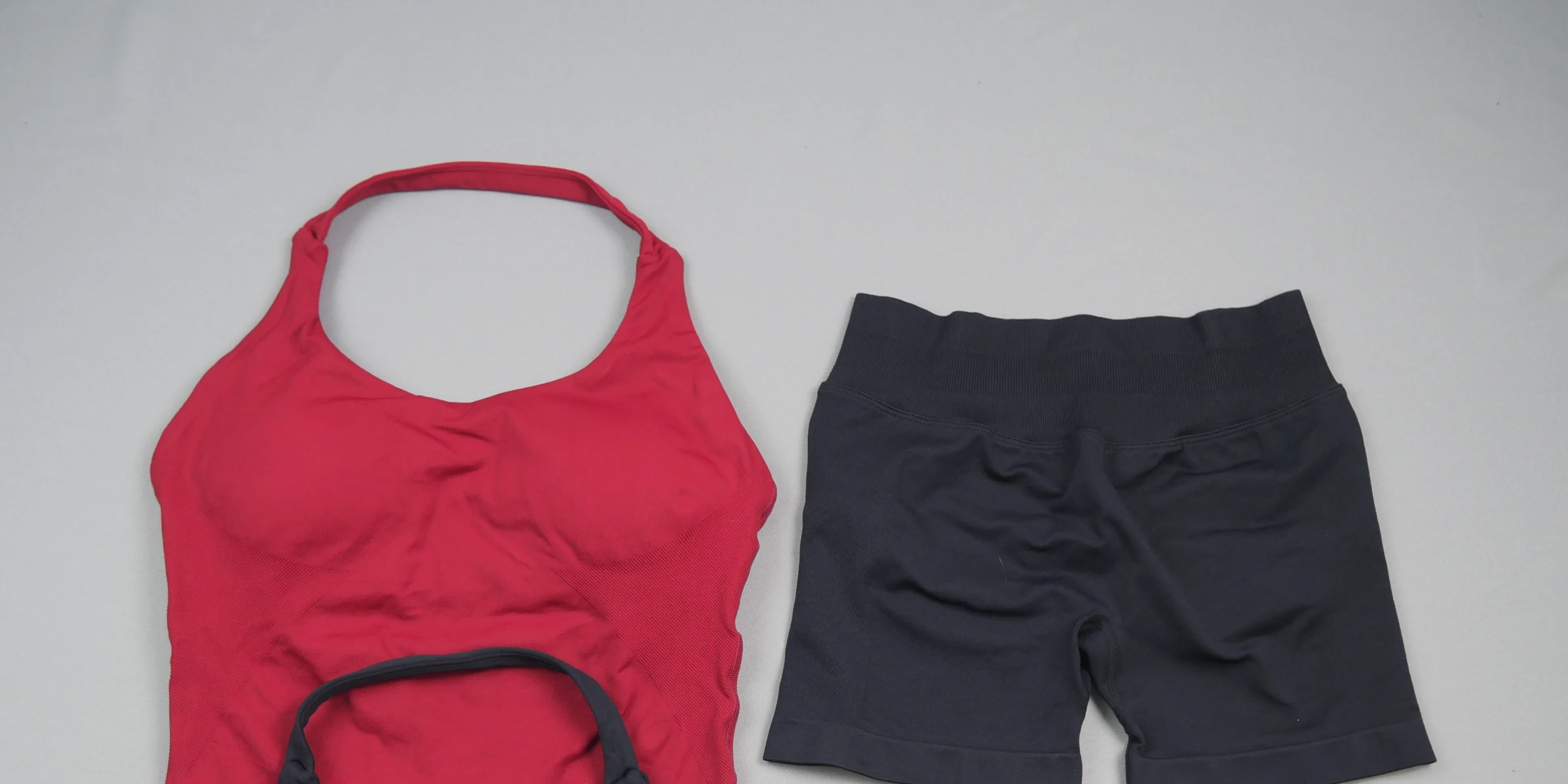 Nahtloses 2-Teiliges Yoga-Set für Damen, Langes Tanktop mit Breiten Trägern, Bauchkontrolle, Hochtaillierte Shorts, Schnelltrocknend, Hochelastisch, für Fitness – Detail 6