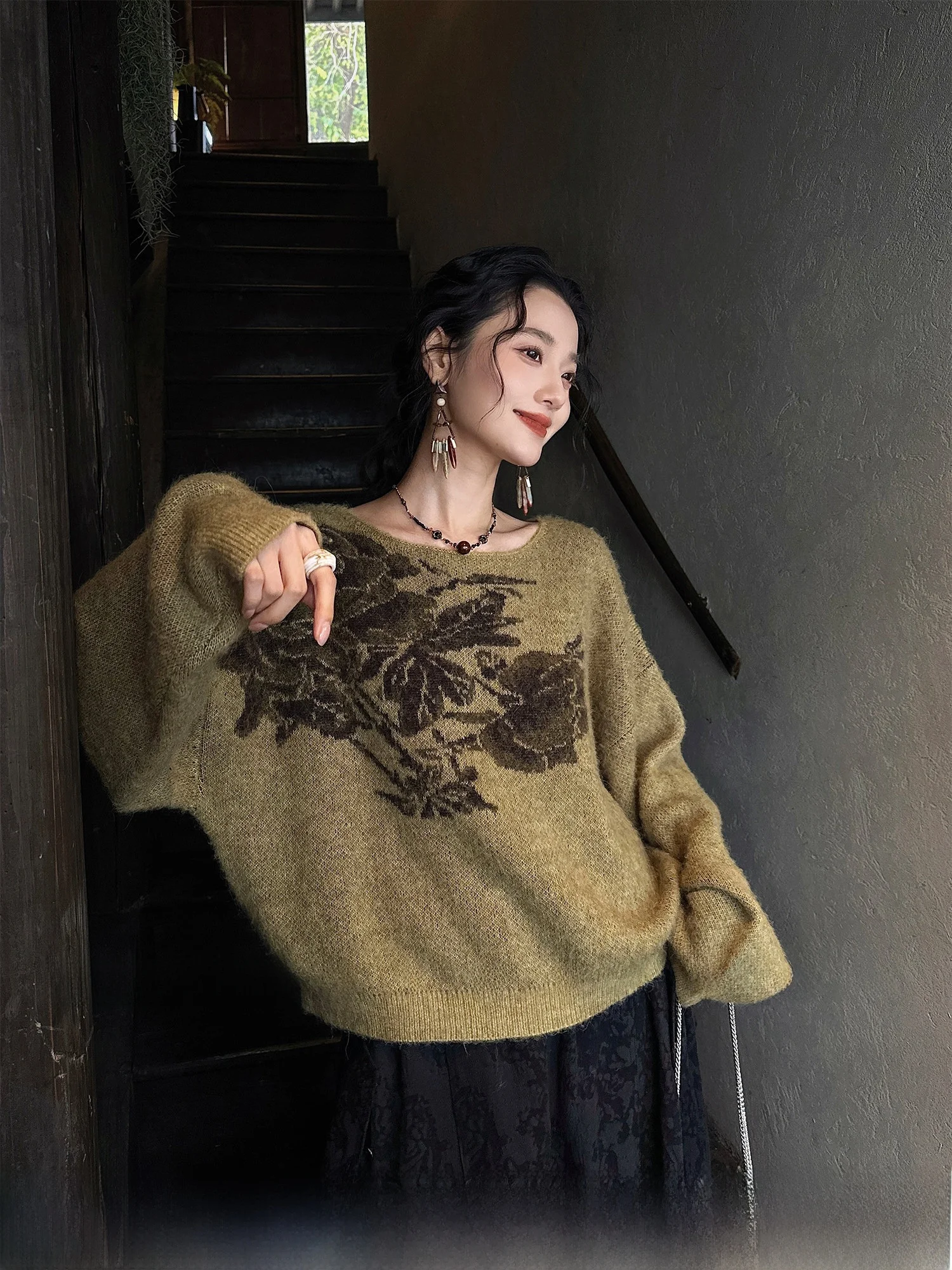 

Женский шерстяной свитер Sanji Bla Flower с 3D-вышивкой лилий, теплый, для зимы, 2025, новинка