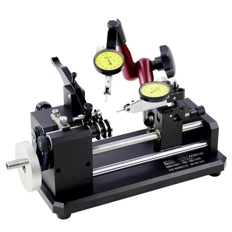 High-precision concentricity measuring instrument, measuring instrument beating and correcting instrument