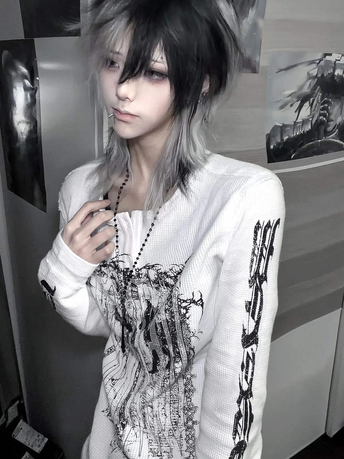 Y2K Gothic Long Sleeve Top Vintage Dark Graphic Print Gothic Letter Sleeve Grunge Women Tee Aesthetic Clothes