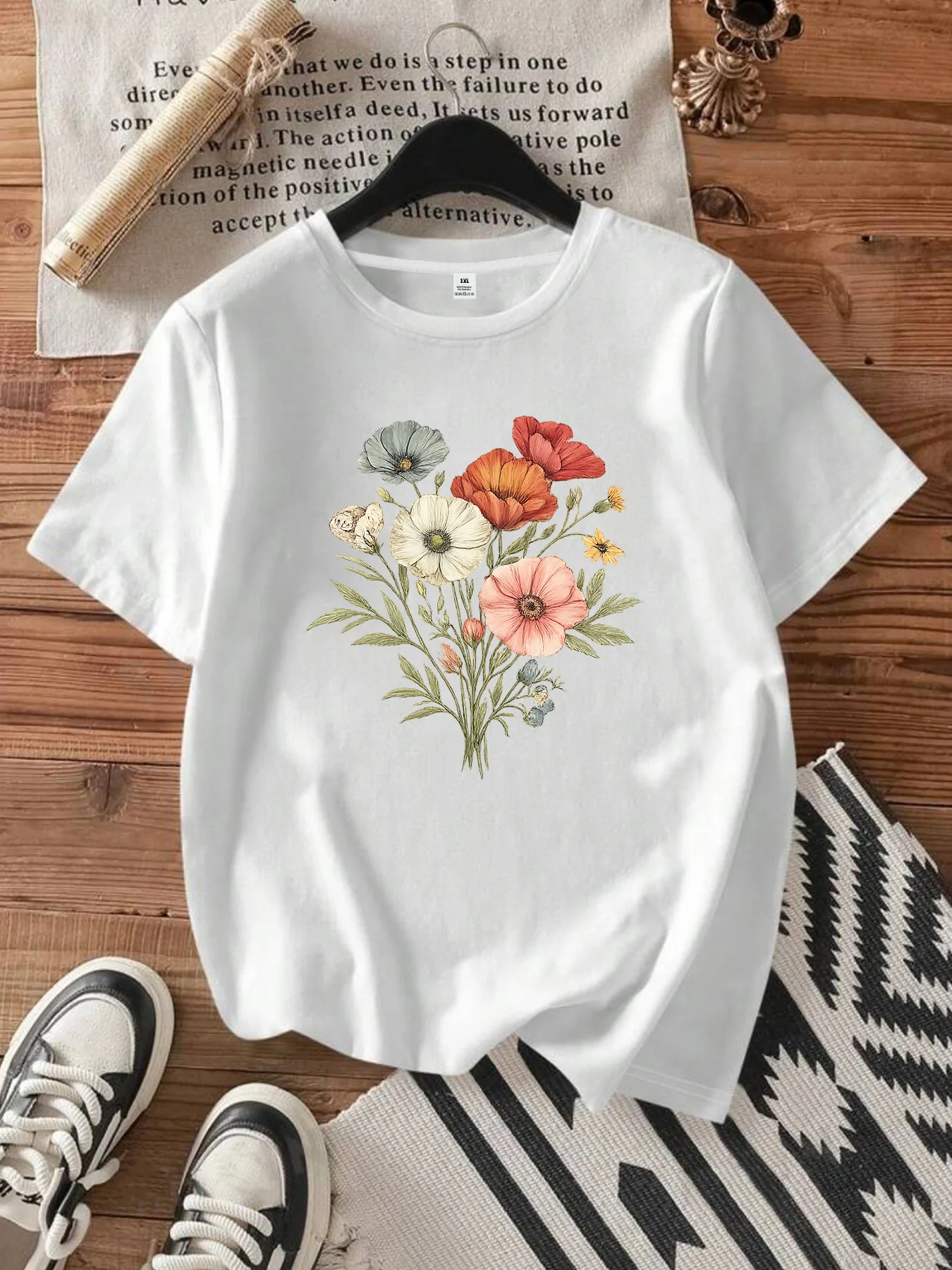 

【WDS0020】Plus size women's round neck short sleeve T-shirt with elastic half sleeves and trendy prints