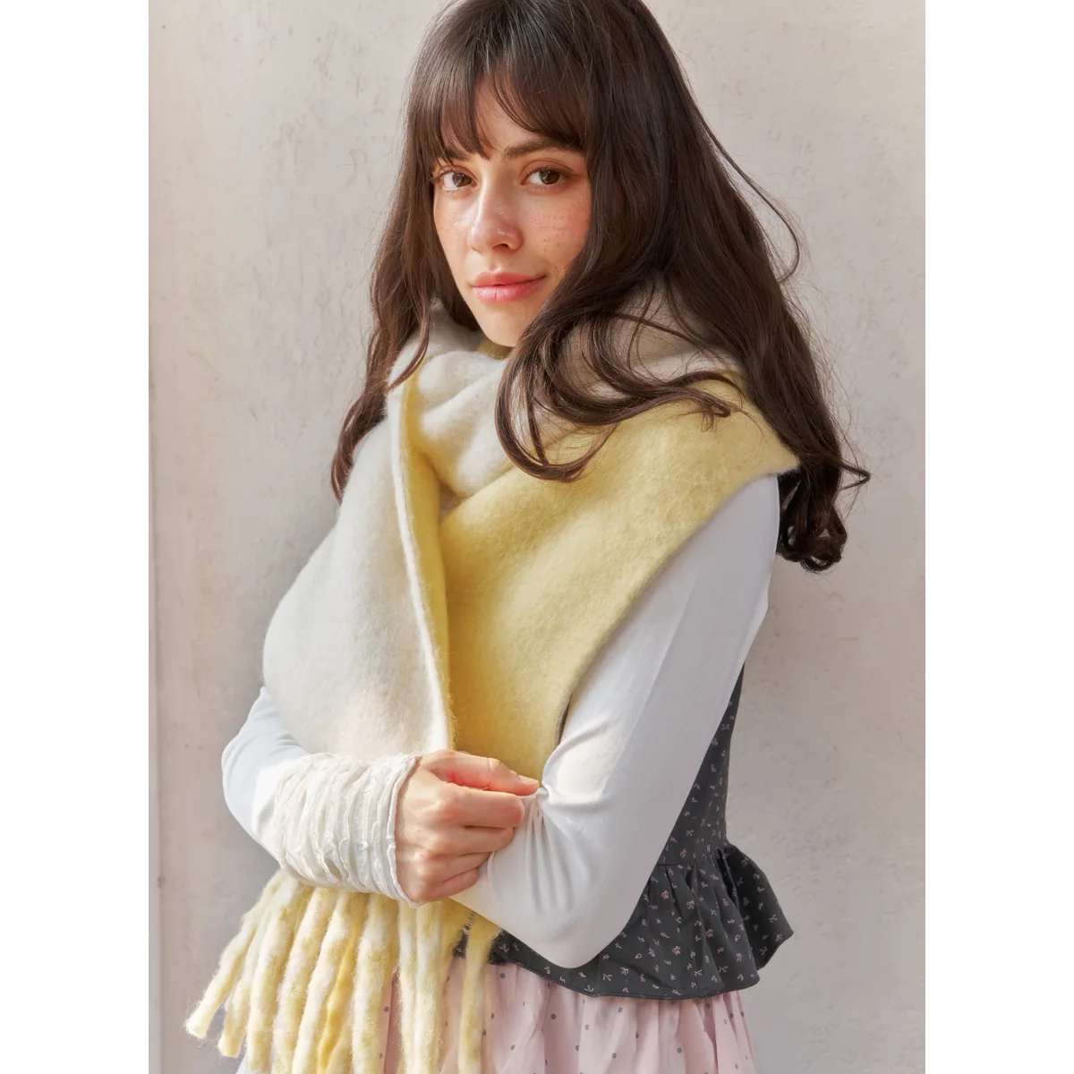 

Новинка 2023 года, 40% шерстяной двухсторонний однотонный женский шарф, незаменимый для защиты от холода, мягкий плюшевый шарф, теплый шарф, шаль