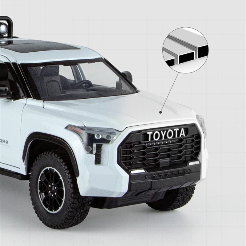 1/22 TOYOTA Tundra Pickup Alloy Car Model Diecast Metal Off-Road Vehicle Car Model Sound and Light Collection Childrens Toy Gift