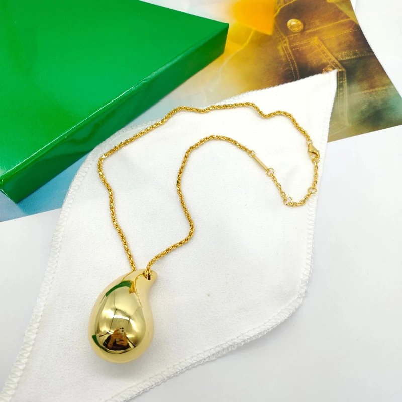 

Fashion Water Drop Gold Necklace Women Top Quality Luxury Jewelry Europe America Designer Trend